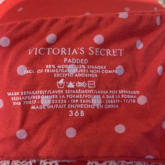 Victoria’s Secret Bra Lot! Only worn 2 or 3 times each, they’re still perfect!! - Picture 5 of 8